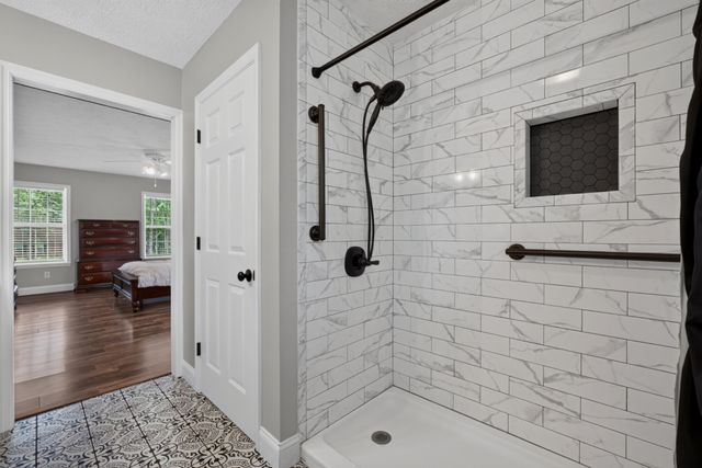 258 Oak Place Dr, Smithville, TN 37166