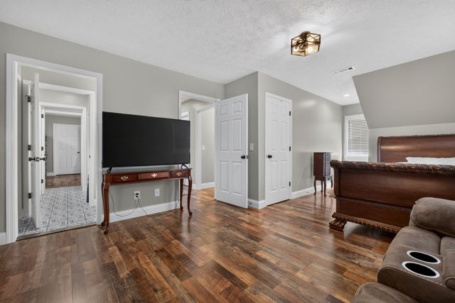 258 Oak Place Dr, Smithville, TN 37166