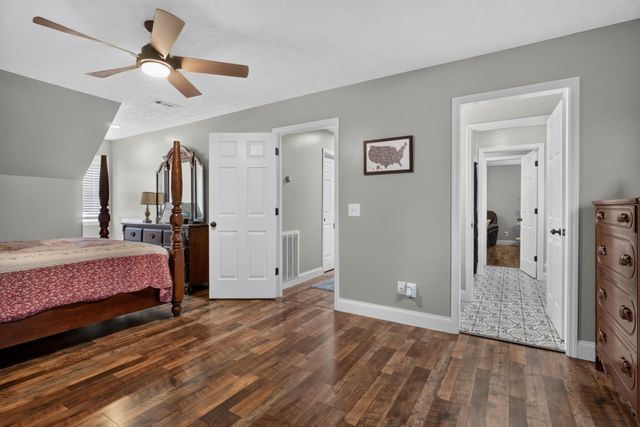 258 Oak Place Dr, Smithville, TN 37166