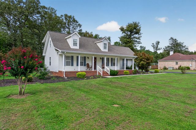 258 Oak Place Dr, Smithville, TN 37166