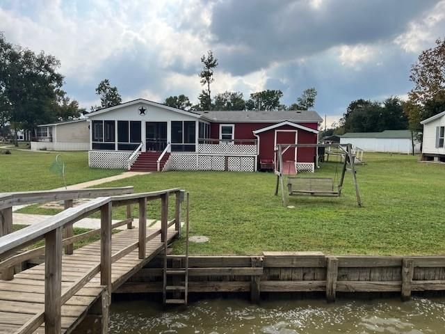 12 Walnut Bend, Huntsville, TX 77320