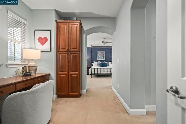 400 Marsanne Ct, Danville, CA 94506