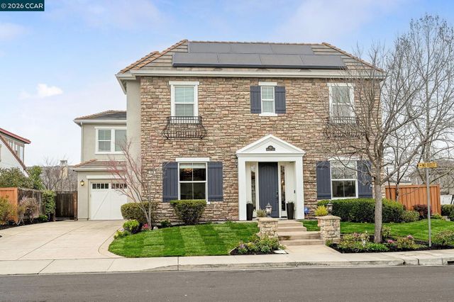 400 Marsanne Ct, Danville, CA 94506