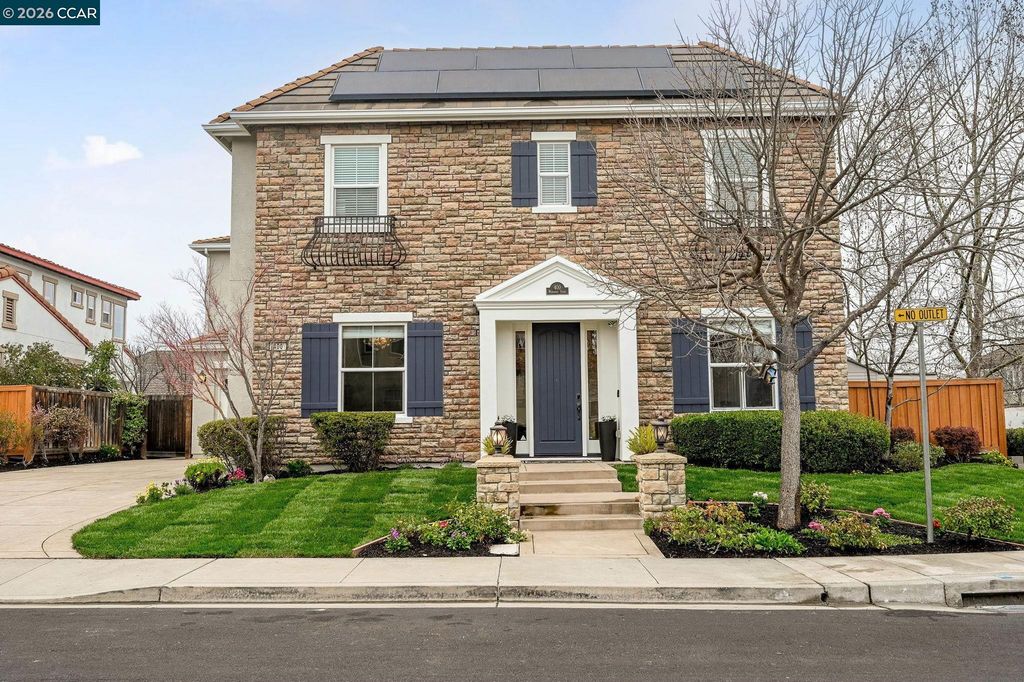 400 Marsanne Ct, Danville, CA 94506