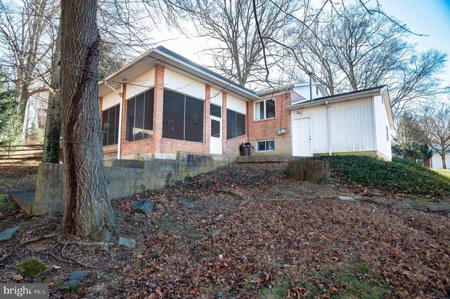 2511 CROSSGATES DR, Wilmington, DE 19808