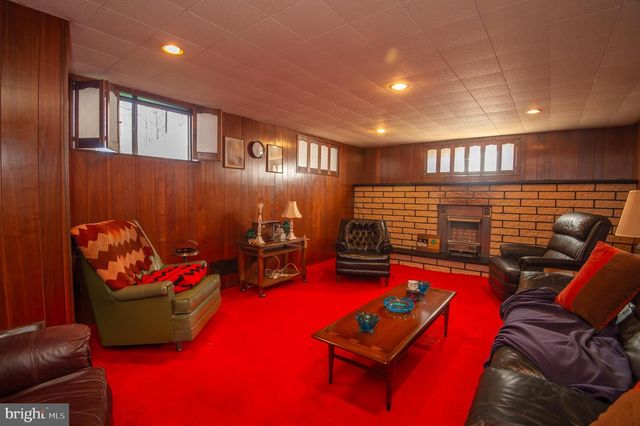 2511 CROSSGATES DR, Wilmington, DE 19808