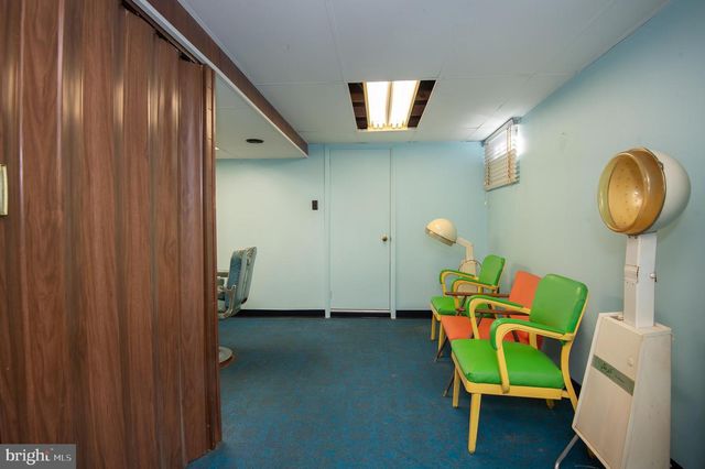 2511 CROSSGATES DR, Wilmington, DE 19808