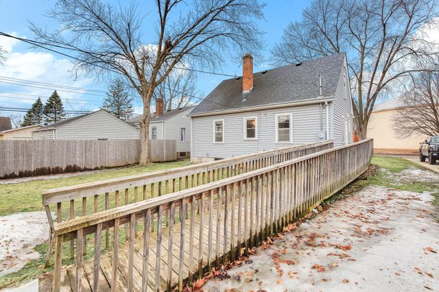 2937 Idaho Avenue S, Saint Louis Park, MN 55426