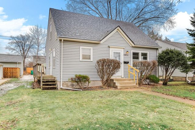 2937 Idaho Avenue S, Saint Louis Park, MN 55426