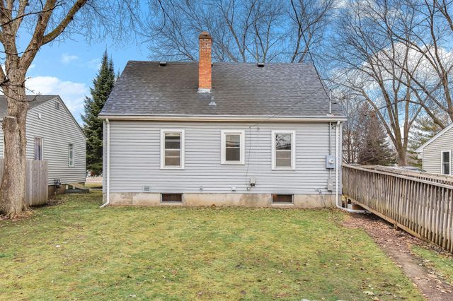 2937 Idaho Avenue S, Saint Louis Park, MN 55426