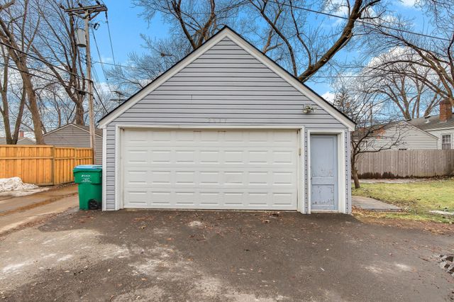 2937 Idaho Avenue S, Saint Louis Park, MN 55426