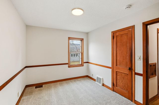 2937 Idaho Avenue S, Saint Louis Park, MN 55426