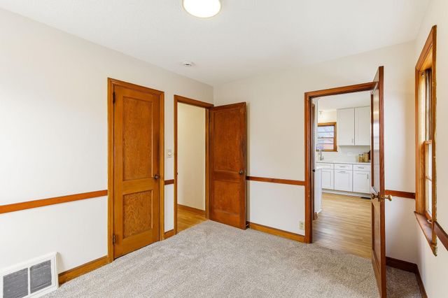 2937 Idaho Avenue S, Saint Louis Park, MN 55426