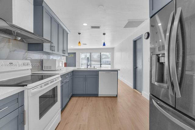 1101 NE 24th Ct, Pompano Beach, FL 33064