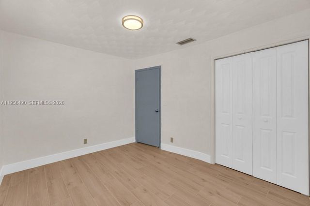 1101 NE 24th Ct, Pompano Beach, FL 33064