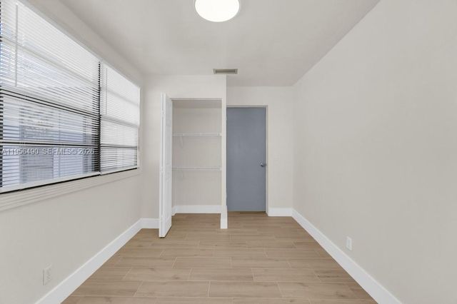 1101 NE 24th Ct, Pompano Beach, FL 33064