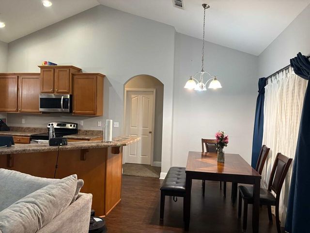 148 Crab Apple Avenue, Crestview, FL 32536