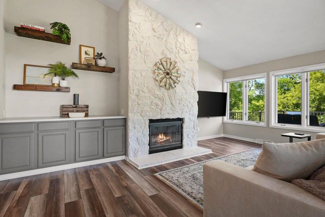 2919 Dolomite Springs Circle, Blue Mounds, WI 53517