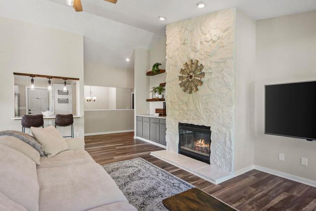 2919 Dolomite Springs Circle, Blue Mounds, WI 53517