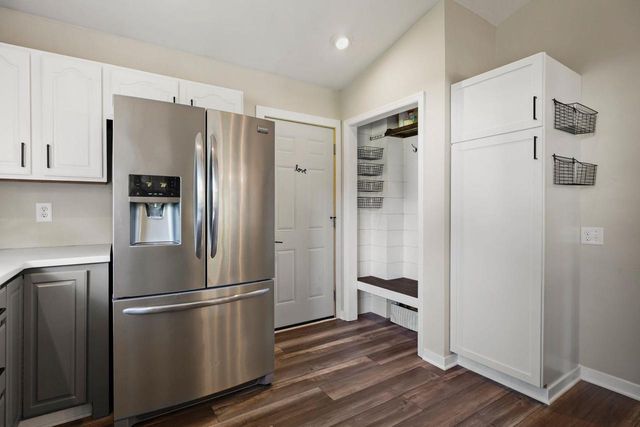 2919 Dolomite Springs Circle, Blue Mounds, WI 53517