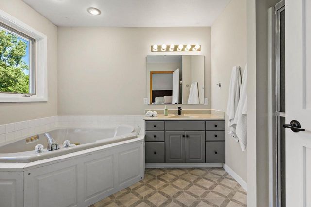 2919 Dolomite Springs Circle, Blue Mounds, WI 53517