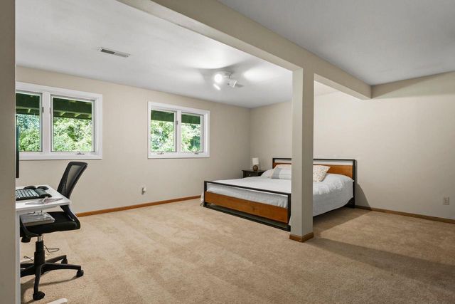 2919 Dolomite Springs Circle, Blue Mounds, WI 53517