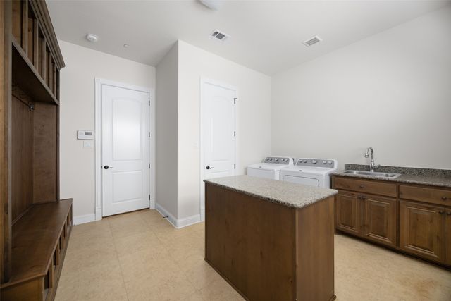 812 Glen Abbey Drive, Southlake, TX 76092
