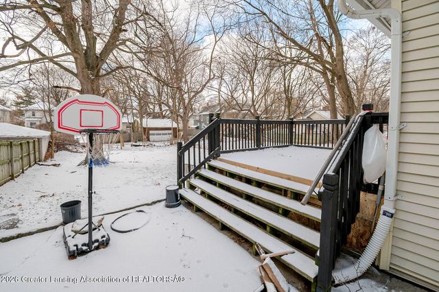 745 Chicago Avenue, Lansing, MI 48915