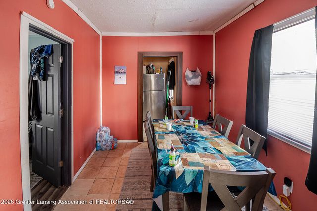 745 Chicago Avenue, Lansing, MI 48915