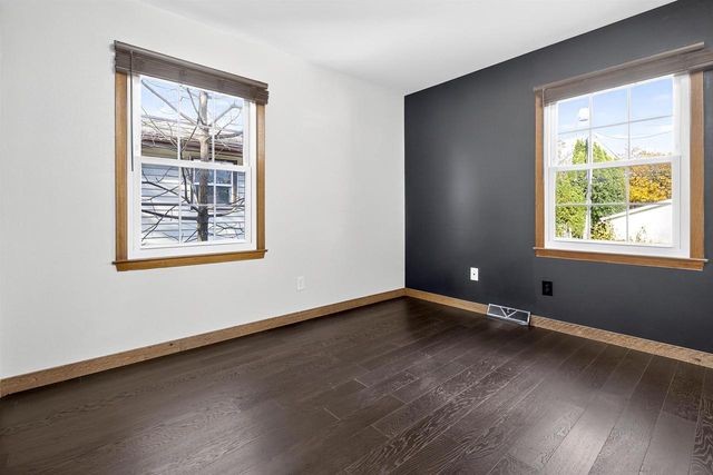 1200 W BELL AVENUE, Appleton, WI 54914