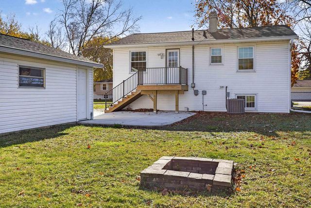 1200 W BELL AVENUE, Appleton, WI 54914