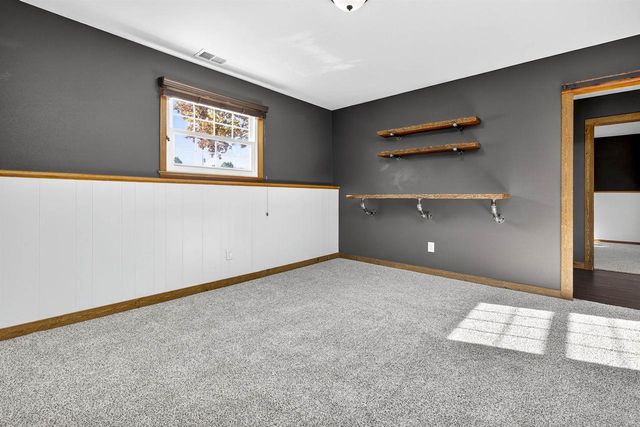 1200 W BELL AVENUE, Appleton, WI 54914