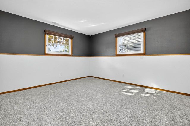 1200 W BELL AVENUE, Appleton, WI 54914