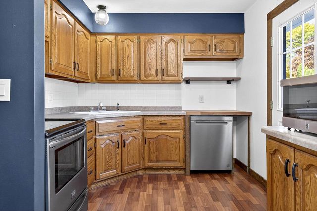 1200 W BELL AVENUE, Appleton, WI 54914