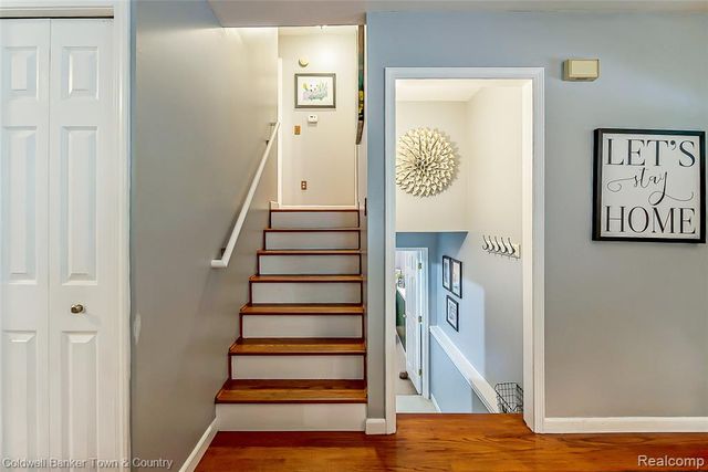 411 Springwell Lane, Howell, MI 48843