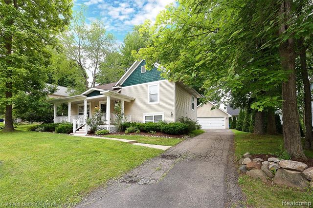 411 Springwell Lane, Howell, MI 48843