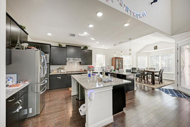 5304 Cipriano DR, Austin, TX 78738