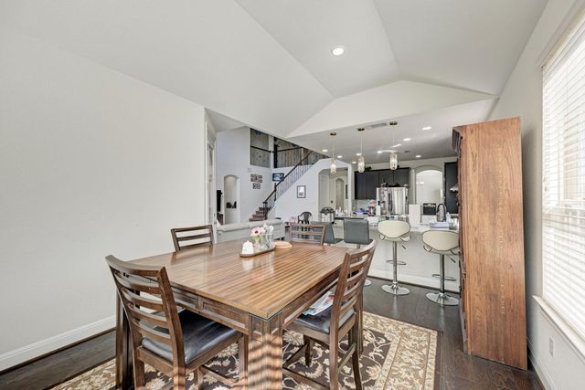 5304 Cipriano DR, Austin, TX 78738