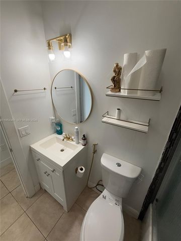 12202 SW 216th St, Miami, FL 33170