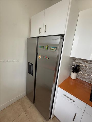 12202 SW 216th St, Miami, FL 33170