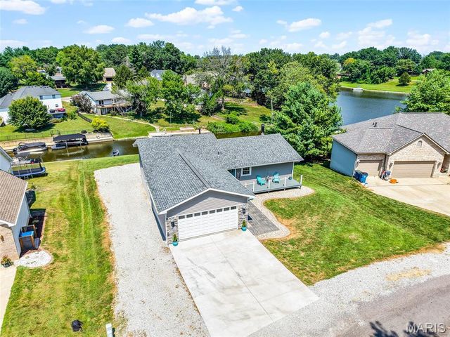 1366 Biscay Drive, Edwardsville, IL 62025