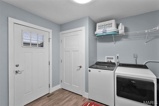 1366 Biscay Drive, Edwardsville, IL 62025