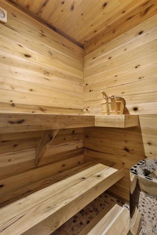 1366 Biscay Drive, Edwardsville, IL 62025