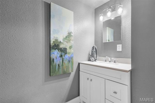 1366 Biscay Drive, Edwardsville, IL 62025