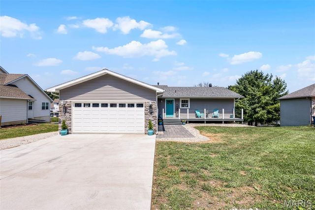 1366 Biscay Drive, Edwardsville, IL 62025