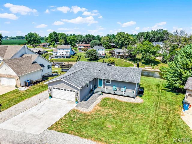 1366 Biscay Drive, Edwardsville, IL 62025