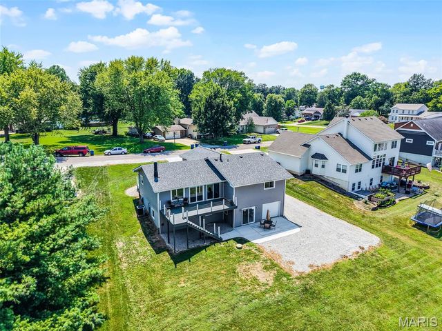 1366 Biscay Drive, Edwardsville, IL 62025