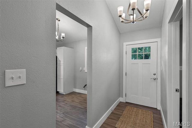 1366 Biscay Drive, Edwardsville, IL 62025