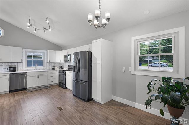 1366 Biscay Drive, Edwardsville, IL 62025