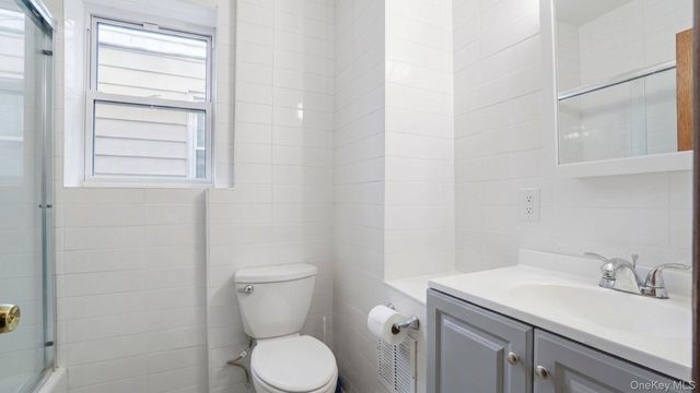 414 E 182nd Street, Bronx, NY 10457